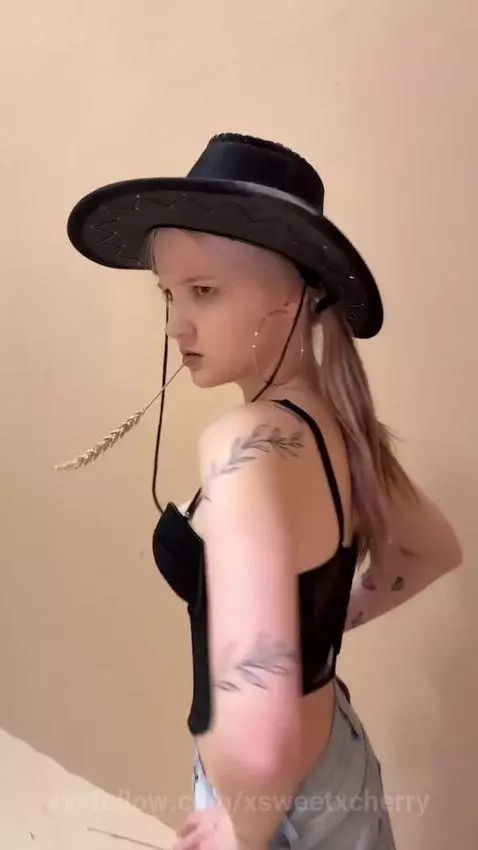 would you like to see my chest completely naked by xsweetxcherry