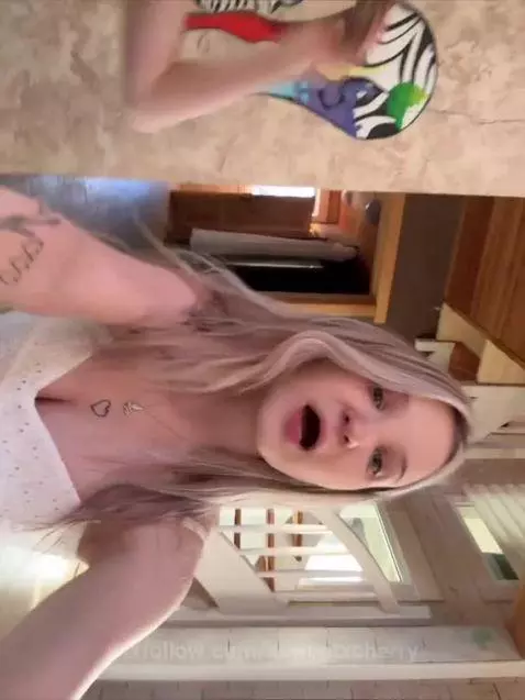 We are in a great mood today by xsweetxcherry