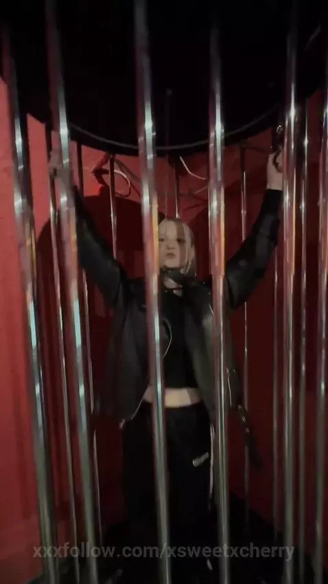 would you like to see me naked in this cage by xsweetxcherry