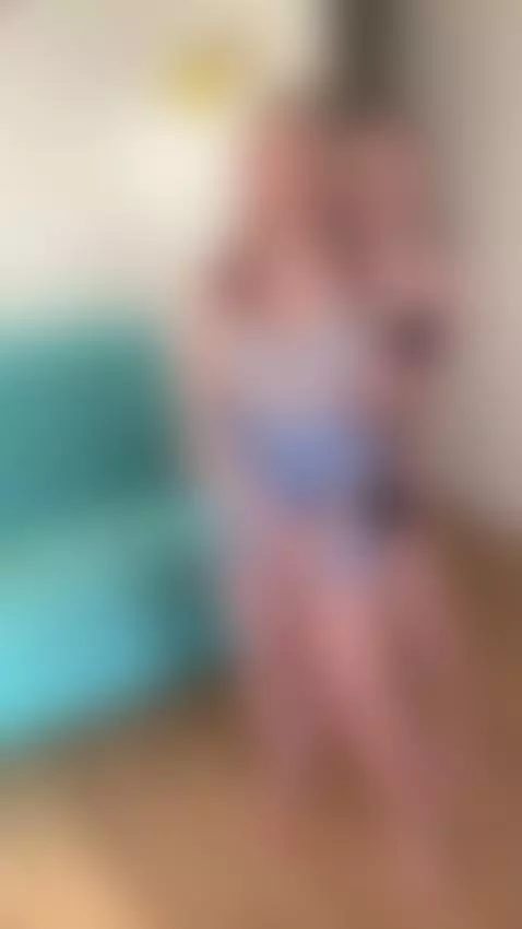 Do you like my twin sister by xsweetxcherry