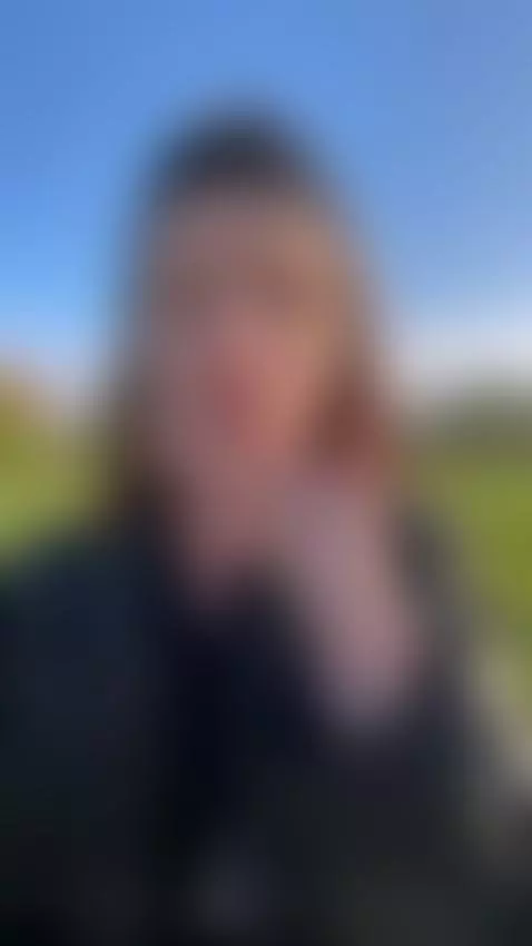 would you like a blowjob in nature from a seductive girl by xsweetxcherry