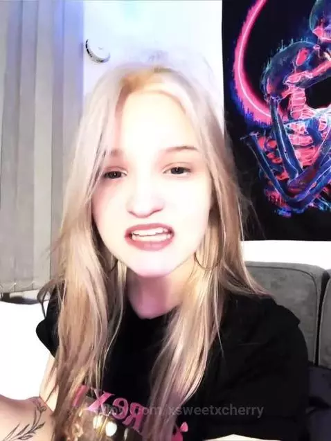 listen to music by xsweetxcherry