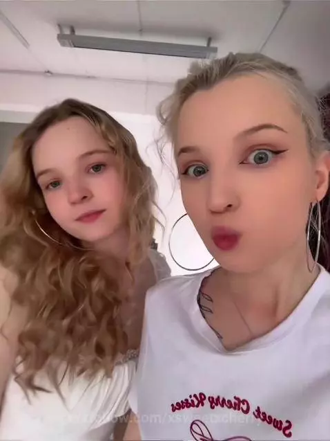 just a selfie by xsweetxcherry