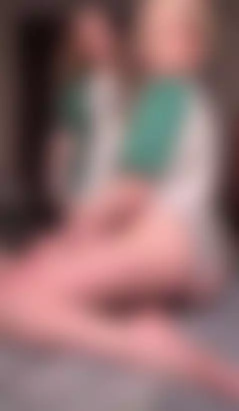 POV: You can’t look away by xsweetxcherry