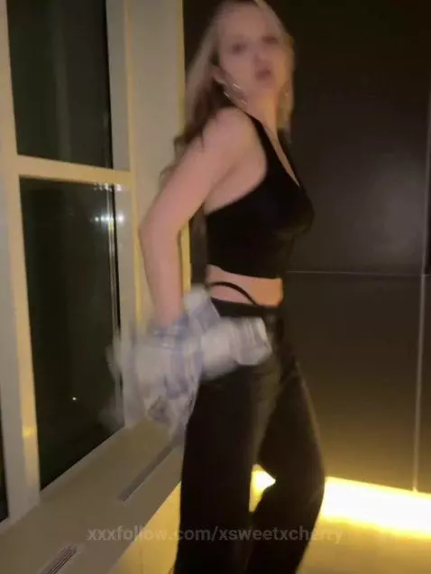 I don’t need much to make you hard by xsweetxcherry