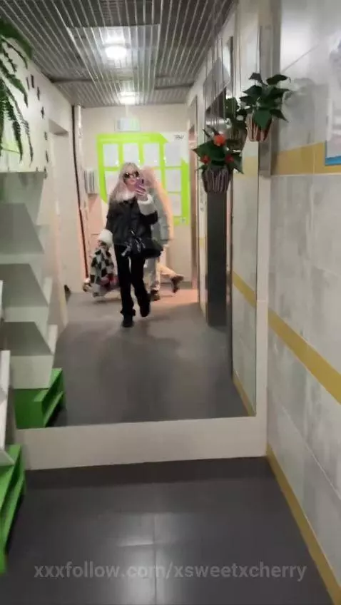 Mood: me and the camera by xsweetxcherry