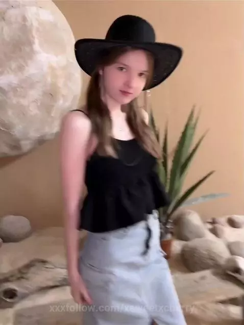 my midget ass by xsweetxcherry