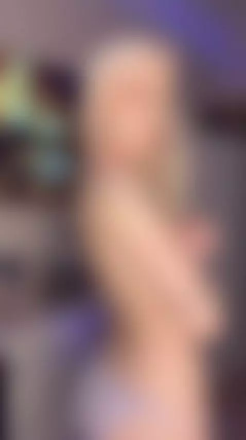 Look closely or you’ll miss it 😘 by xsweetxcherry