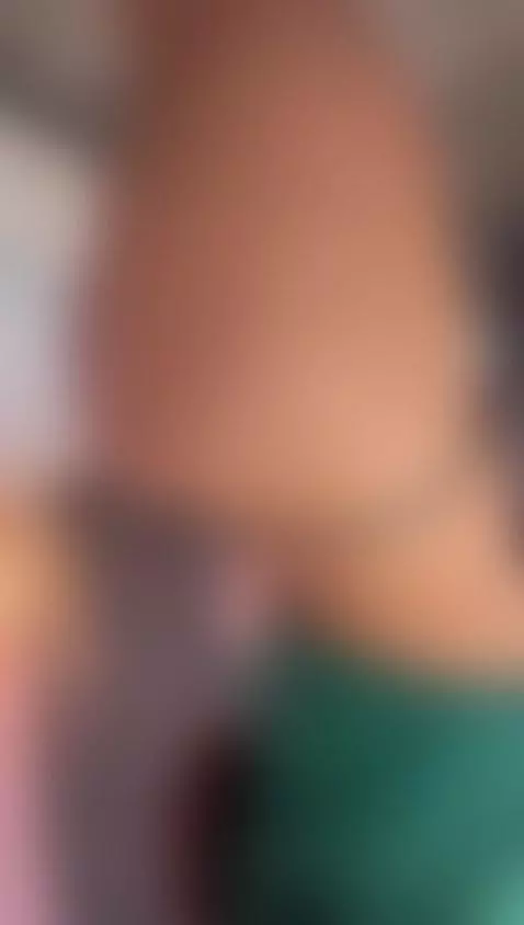 come and I show you how I like to be fucked
https://chaturba... by liss-black