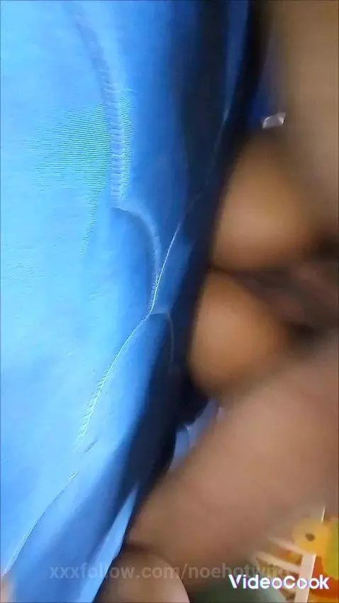 Con mi primo que la tiene enorme by noehotwifo