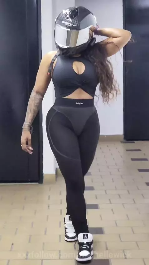 La Negra Motera 🏍🔥 by michellewick