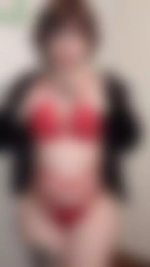 I love showing my atributes 🙈 by queenscorpia