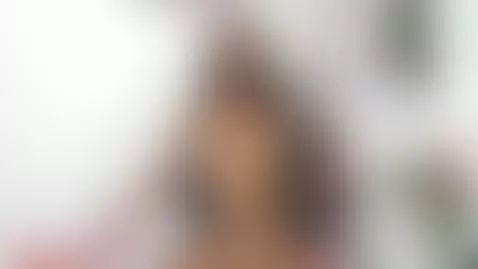 SEXY BODY by kaitllyn-queen