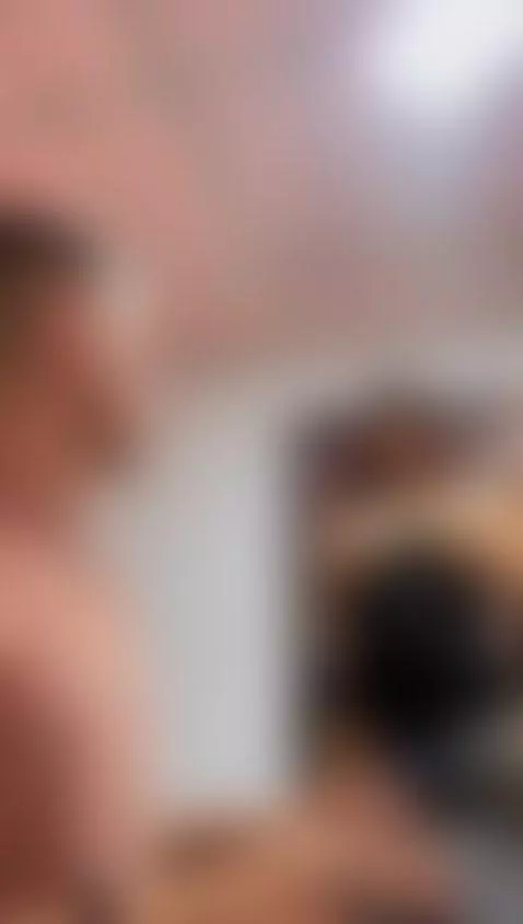 Boss loves to see my tits by jimenabacker