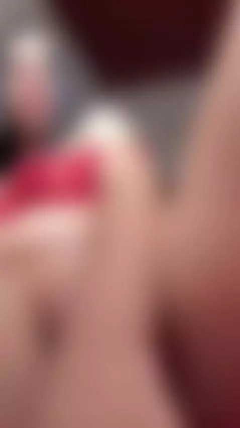 Fucking my pillow, full video on camsoda by piper-sweet