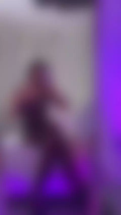 Hot Zoom mmm 🔥 by emilyruiz1