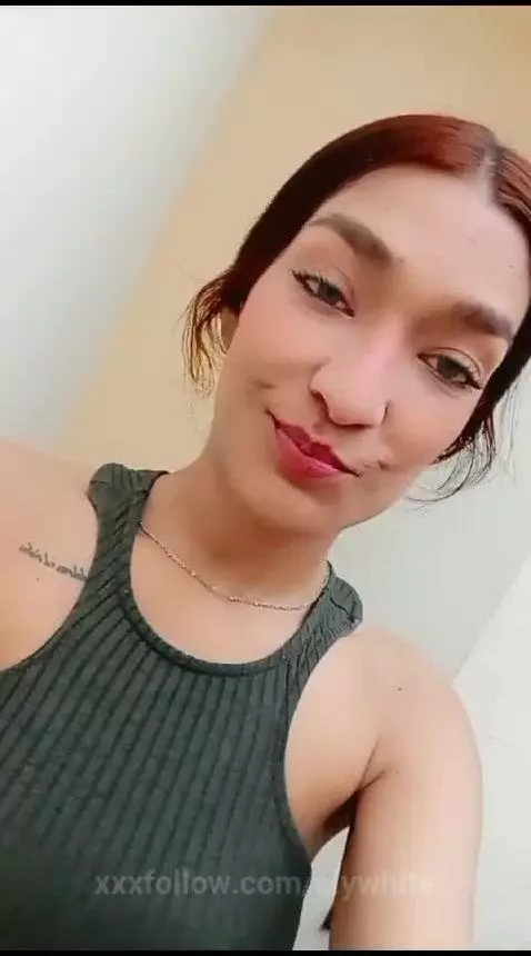 If you guess what I'm thinking about, I'll give it to your l... by elywhite