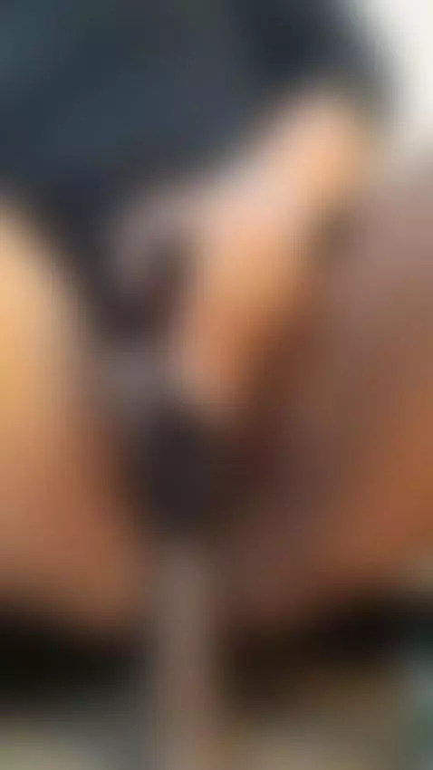 My pussy begs for more while I rub hard😈
http://es.stripchat... by juliagomesss