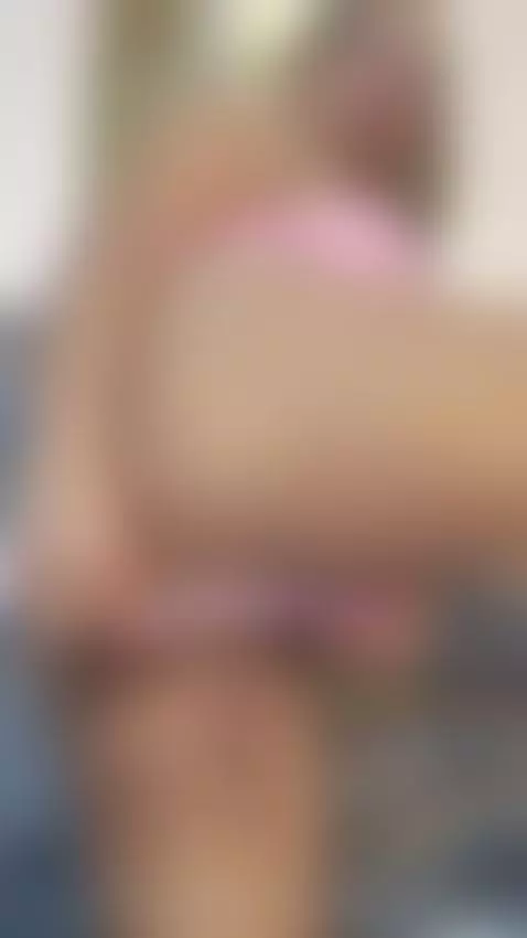 I want my mouth to be the star with you...💋
es.stripchat.com... by juliagomesss