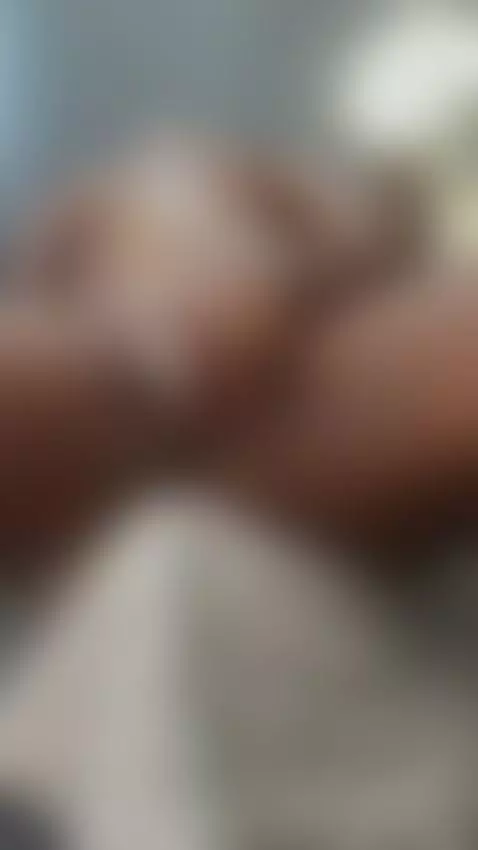 I want you to play with my mouth like I play with yours...🤤
... by juliagomesss