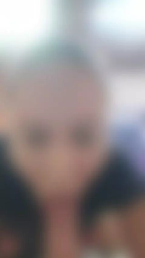 I've always wanted to suck the cock of someone younger than ... by juliagomesss