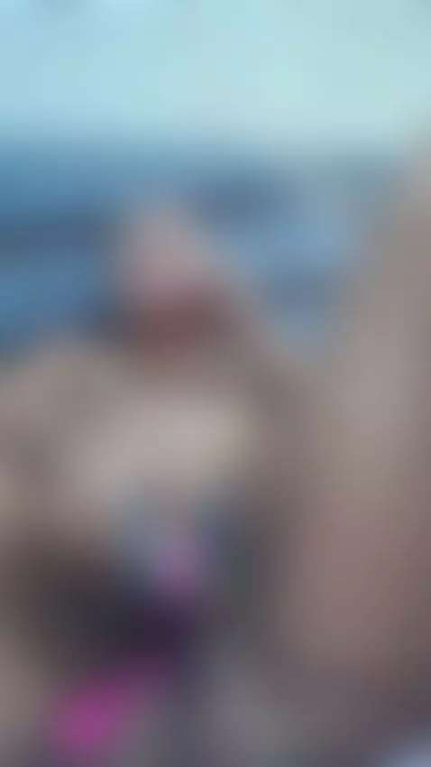 Ready for you to come and let's start warming up for the wee... by juliagomesss