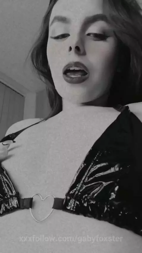 i need  your  hands here ... hmm 😈 ig: Magicgaby_ by gabyfoxster