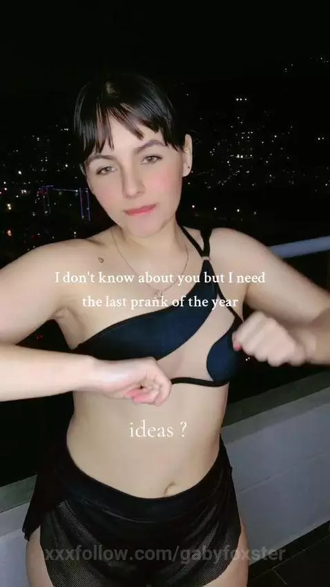 hello guysss by gabyfoxster