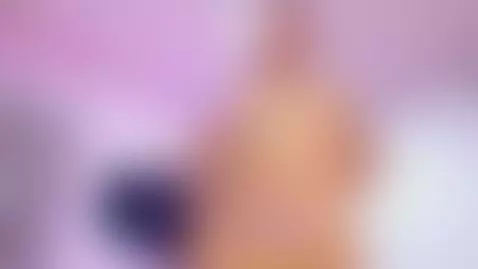 Come to get this sexy and curvy girl naked by hannasimmons1