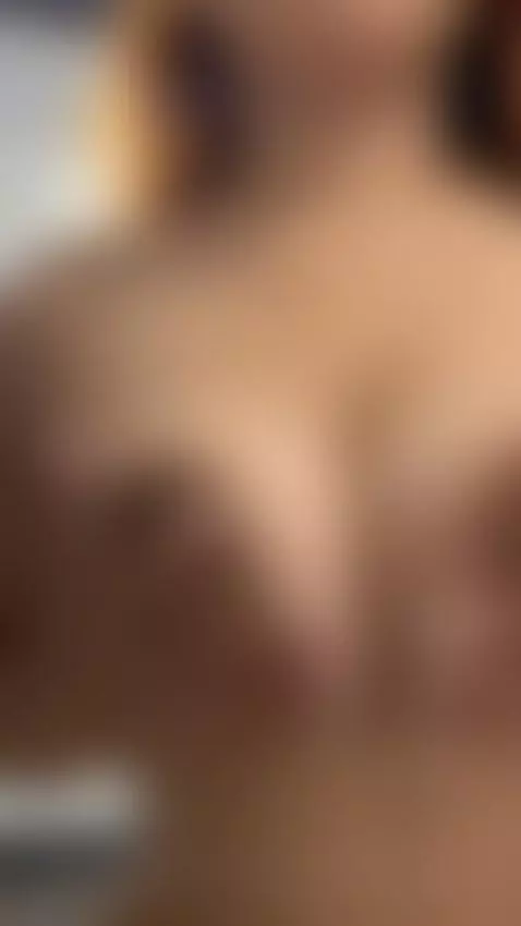 I was going to receive my delivery... But I forgot my clothe... by imalicejackson