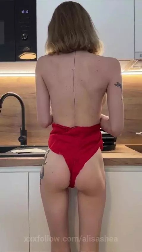 Do you want to taste my peach?🍑 by alisashea