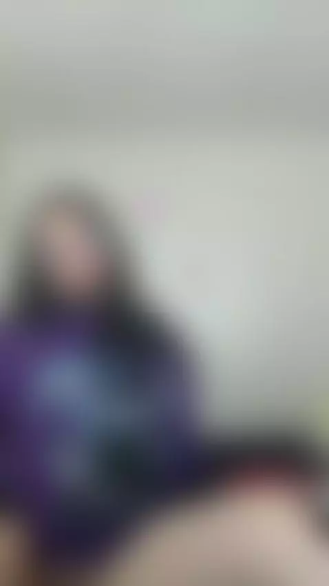 Come take off my clothes by sophiieelee