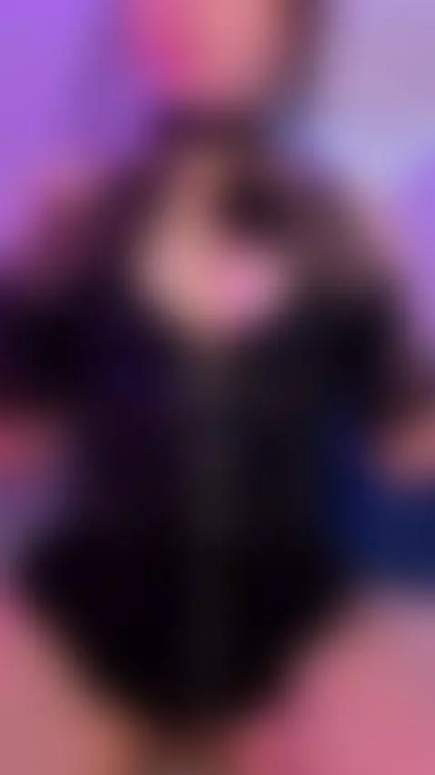 I am super hot by lilou-albrecht