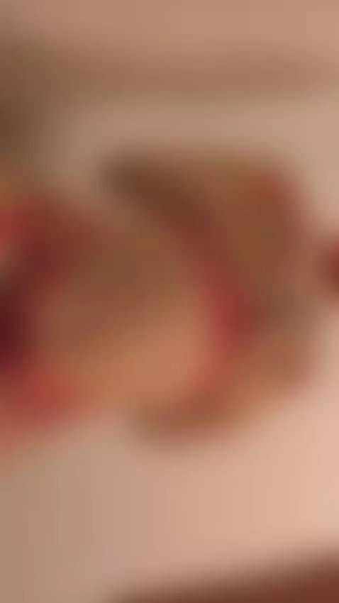 Hold me like you mean it by lilou-albrecht