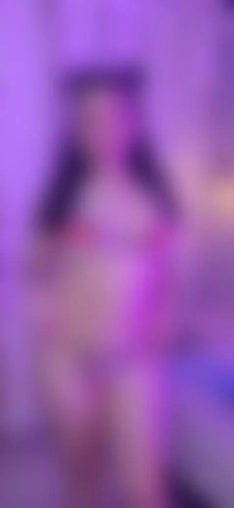 hey im online by annia-paris