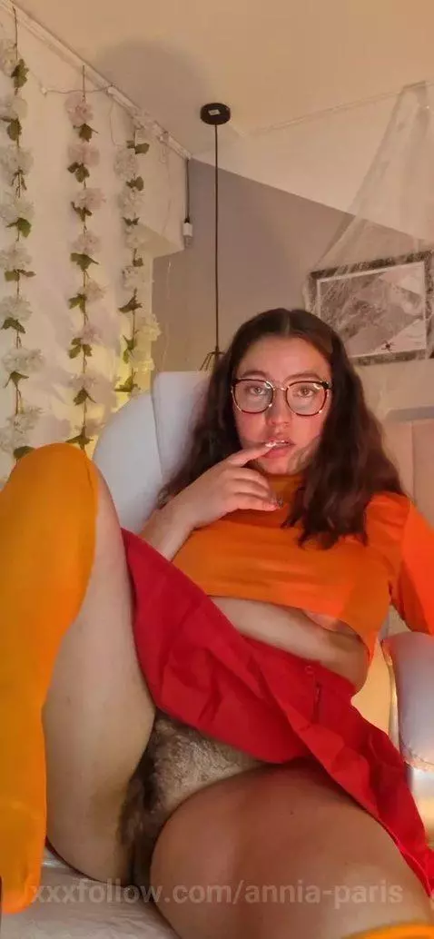 los misterios que empiezan debajo de mi falda by annia-paris