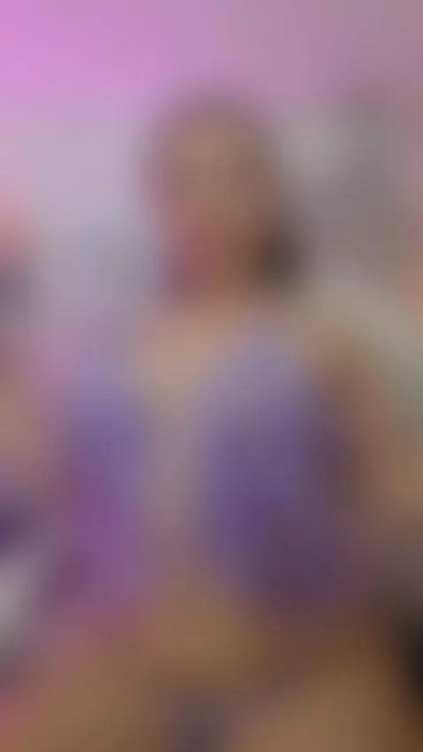 I move my tits to the rhythm of the music by annia-paris