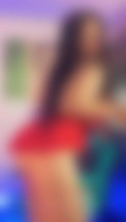 very hot sensuallatina by raychell-laputtine