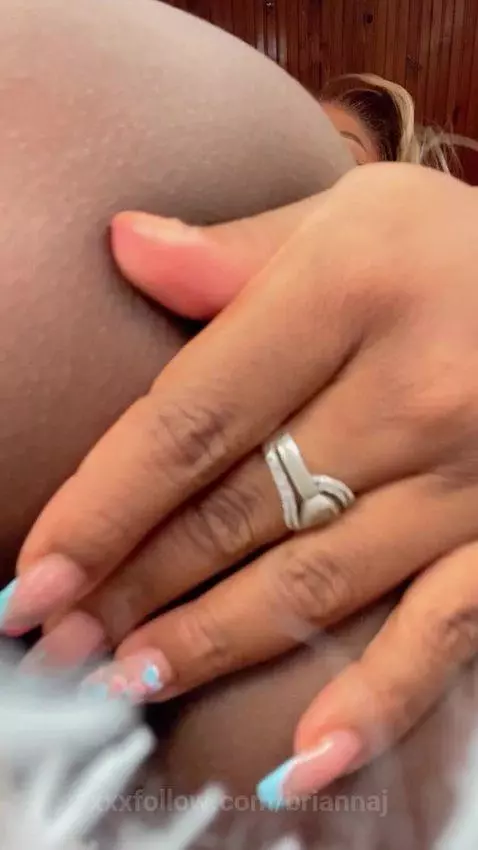 I put my pussy and ass in your face do you like how I bounce... by briannaj