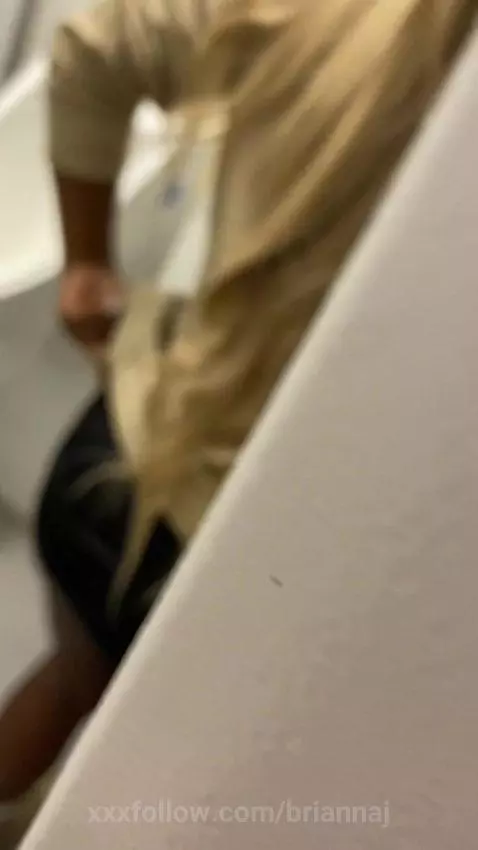 🫣🫣🫣 by briannaj