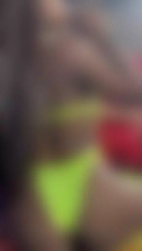 Sexy dance with ass by briannaj