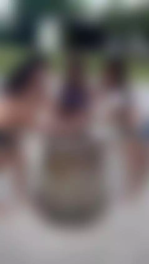 Suck con with my friends by briannaj