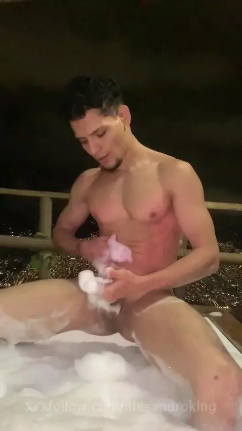 i'd love to get a good massage from you underwater by alesandroking