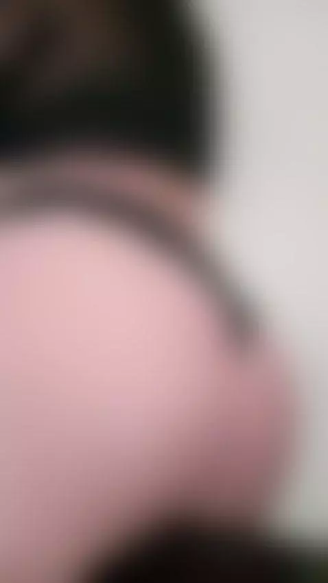 Quieres que me siente en tu polla?😏🍑 by lexym