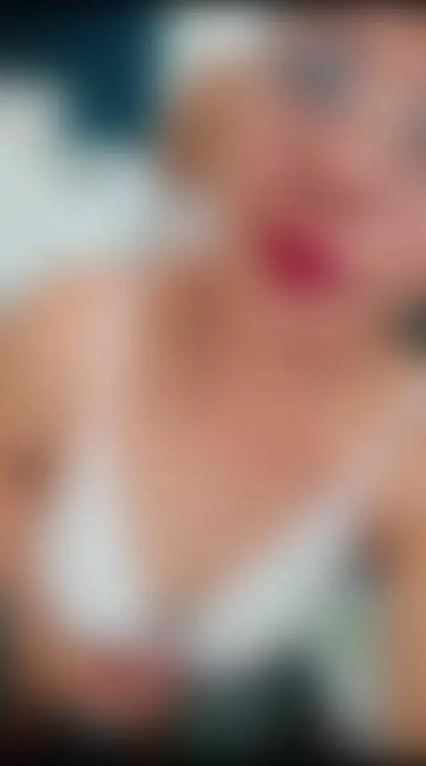 💦🔥Come suck my tits!! by hotlatinateacher