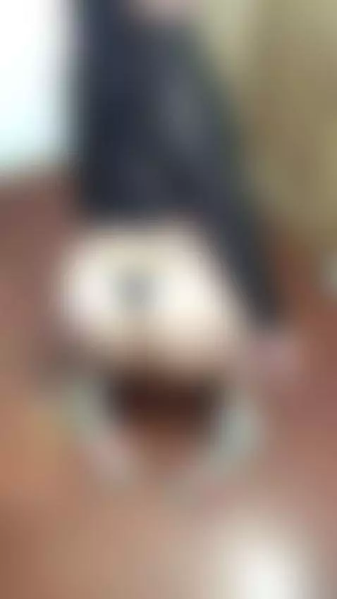 come spank me by jengomez24