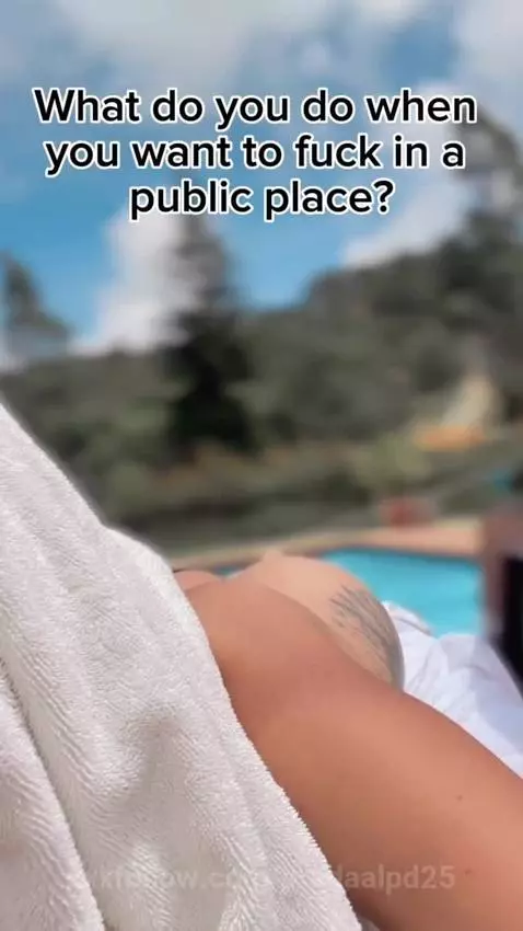 You like to be seen? 🫢 by pradaalpd25