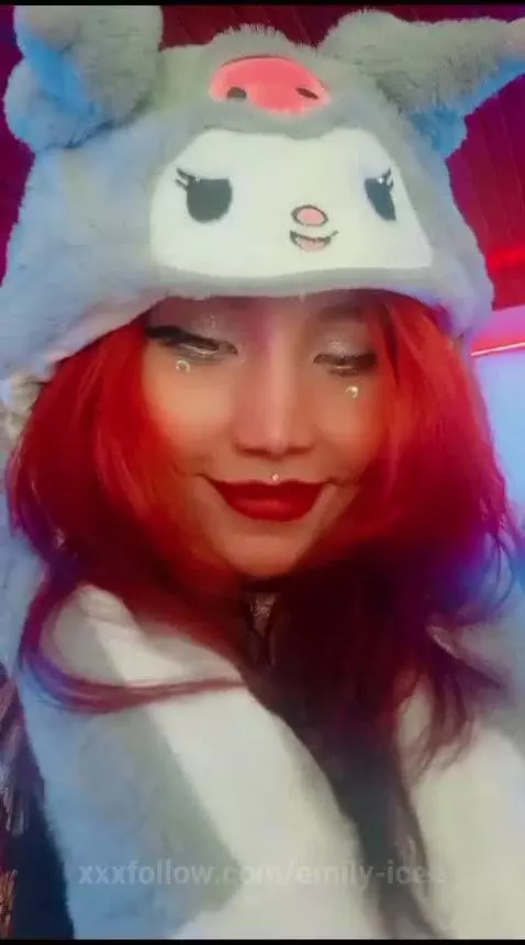 Love („ᵕᴗᵕ„) by emily-icee