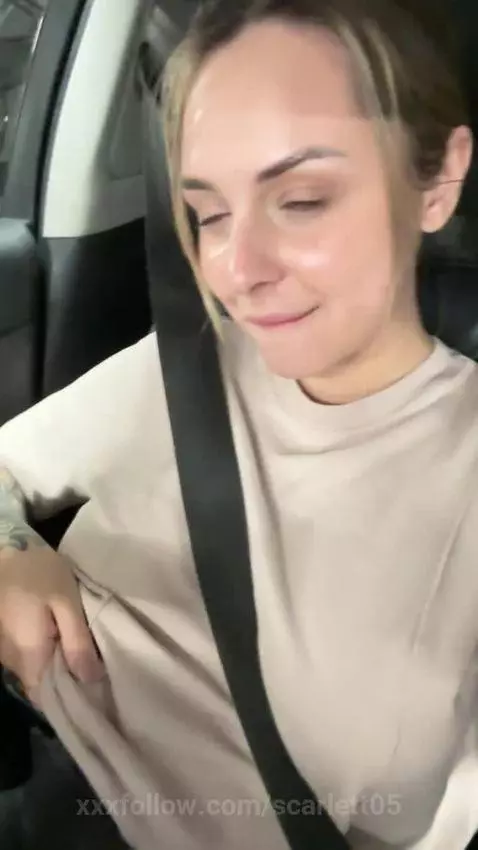 🛑Delicious tits in the car🛑 by scarlett05