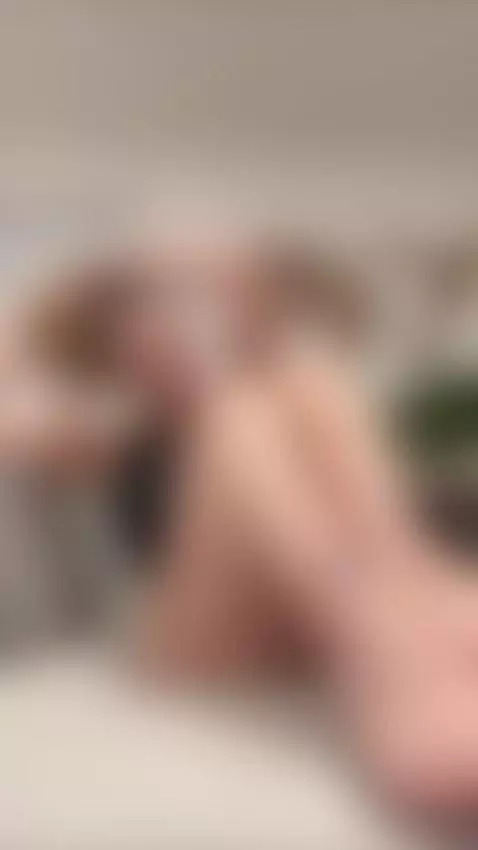 How will you use my legs, my lord?🤐🥵 by scarlett05